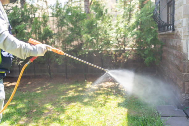 Best Commercial Pest Control Services  in Montrose, VA